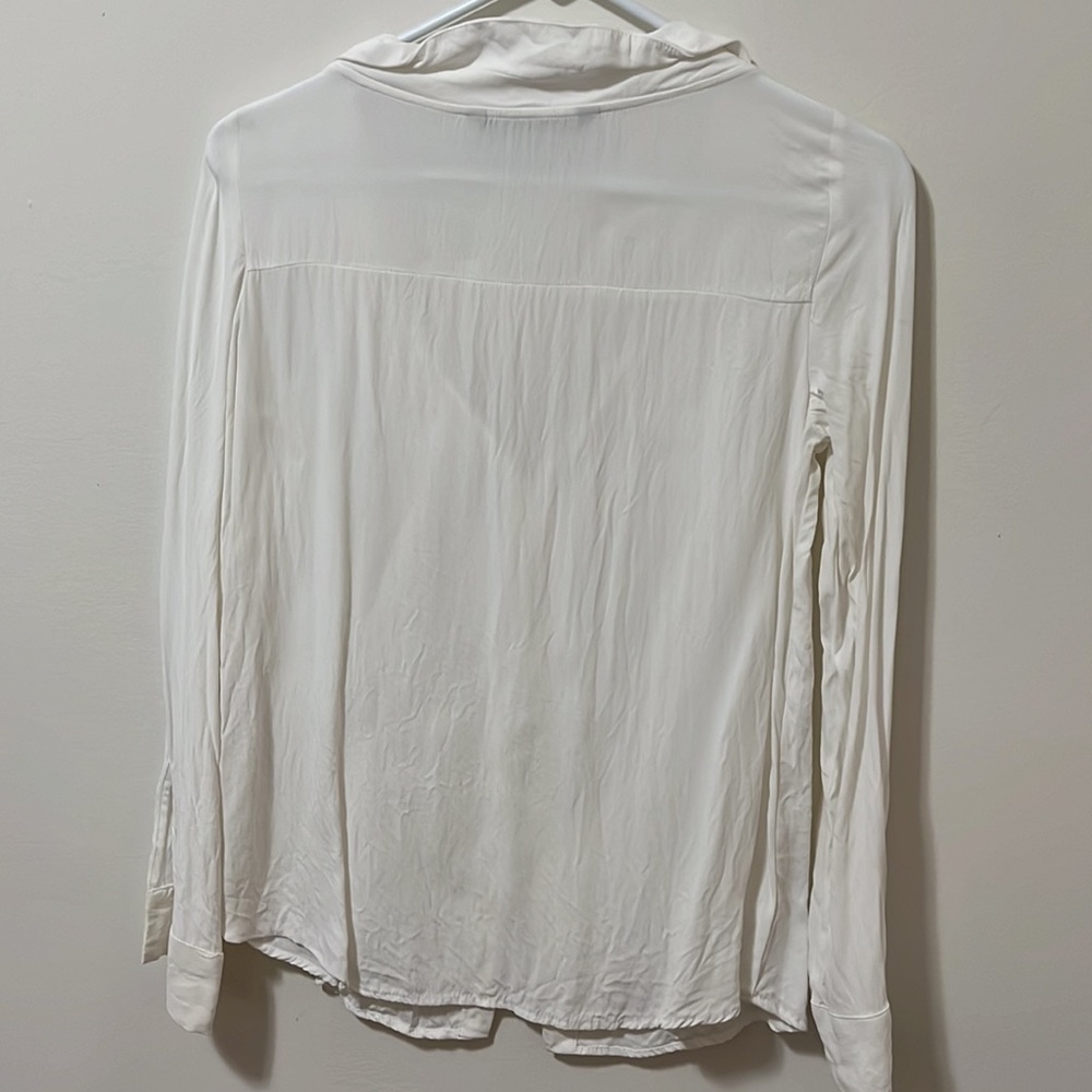 Lower cut button down - Picture 3 of 5